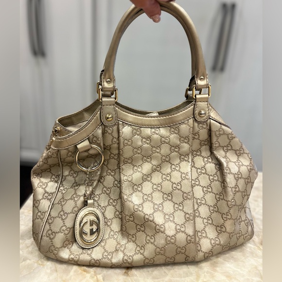 Gucci Sukey in  gold guccissima leather. - Picture 12 of 15